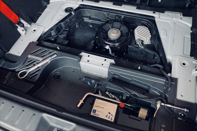 越野轮胎搭配在小车上好不好看,越野轮胎配轿车