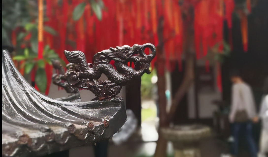 曲径通幽处禅房花木深,曲径通幽下一句