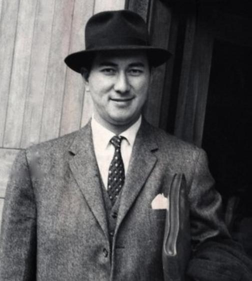 何鸿燊的传奇情史,和5个女人纠缠79年之久,风流半生却无一真爱