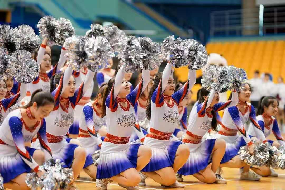 五月动起来图片,五月动起来舞蹈视频