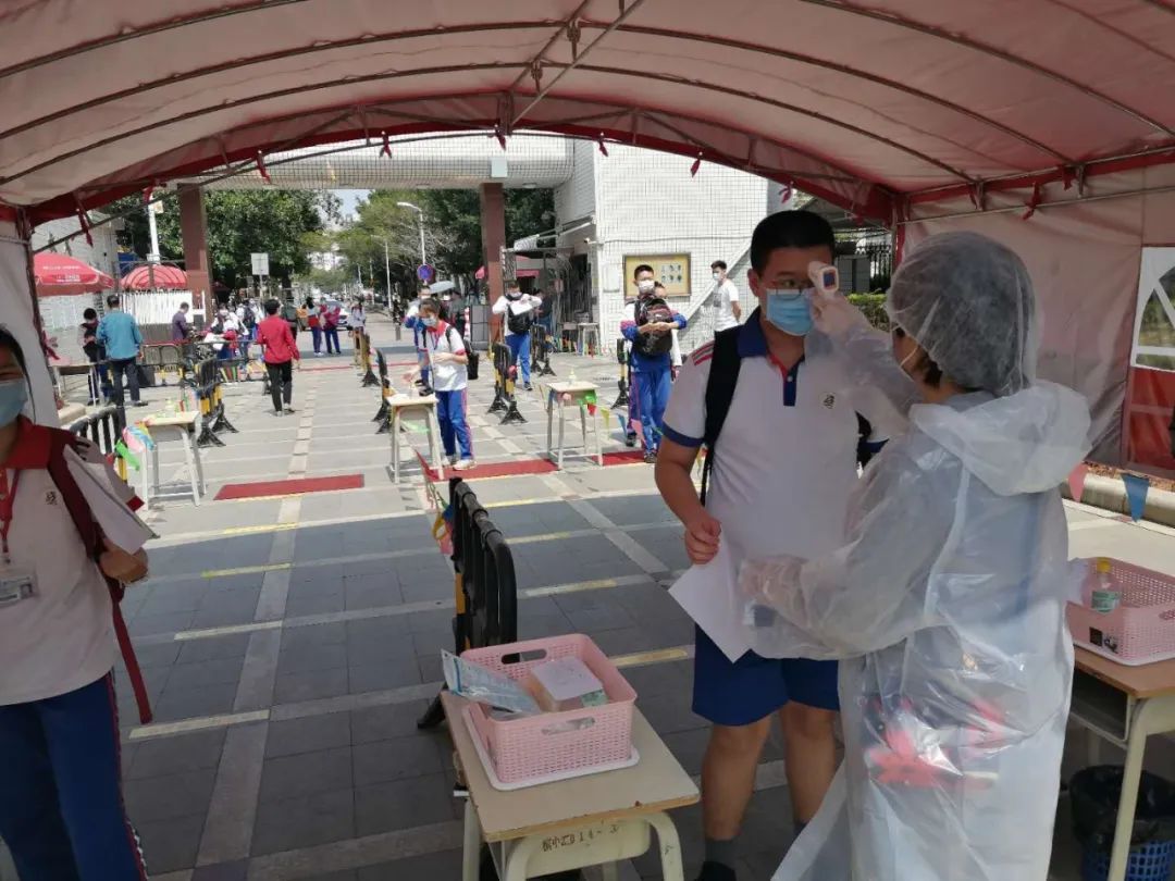 现场直击开学的视频,直击全国多地中小学开学