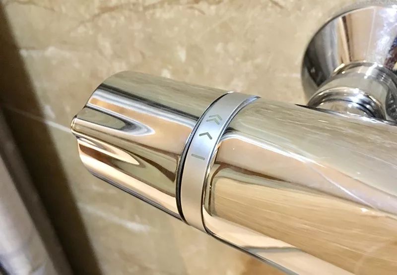 恒温花洒能用普通花洒调节丝吗,什么是恒温花洒安装高度