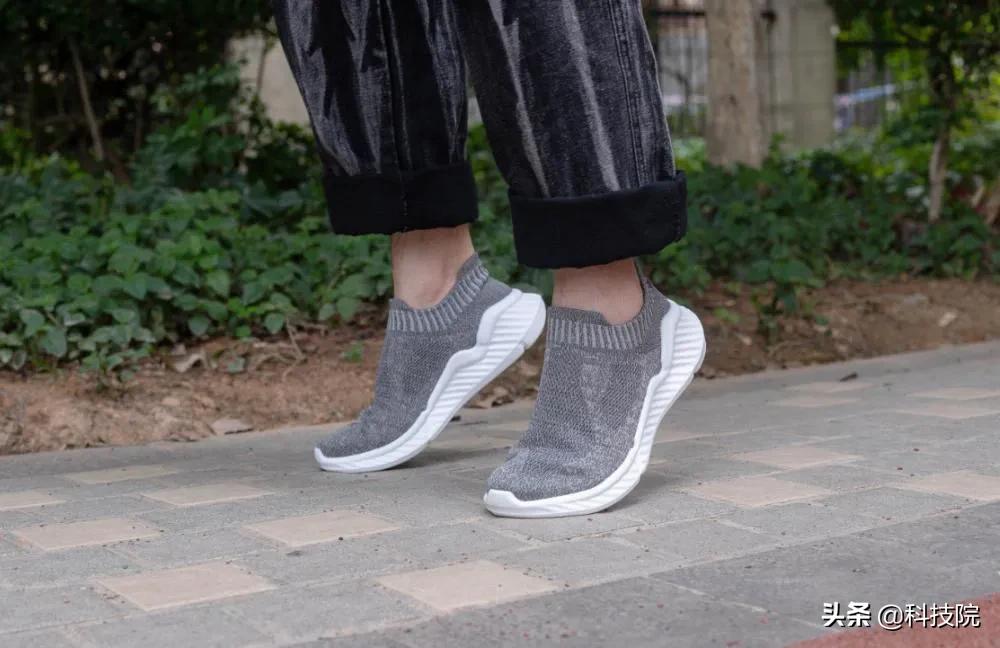 小米有品鞋子雷军同款,小米有品光变鞋