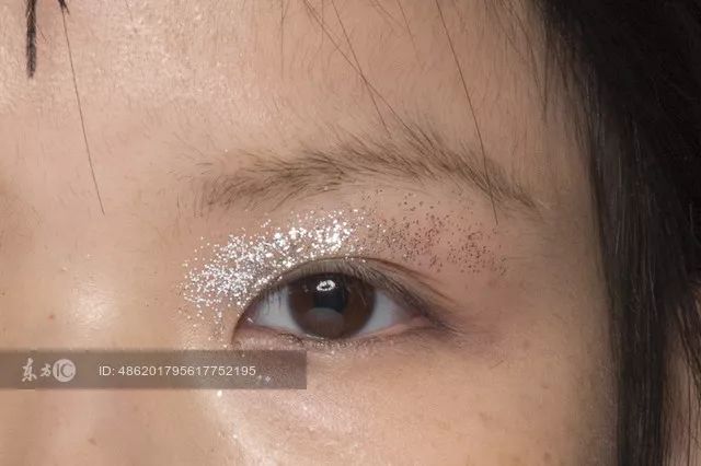 EIGSHOW丨鞠婧祎、李艺彤的仙女春夏妆容能让你美出新高度！