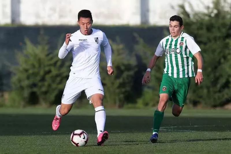 “要凭真本事进省队”，因高学费拒上足校的他成了国奥主力