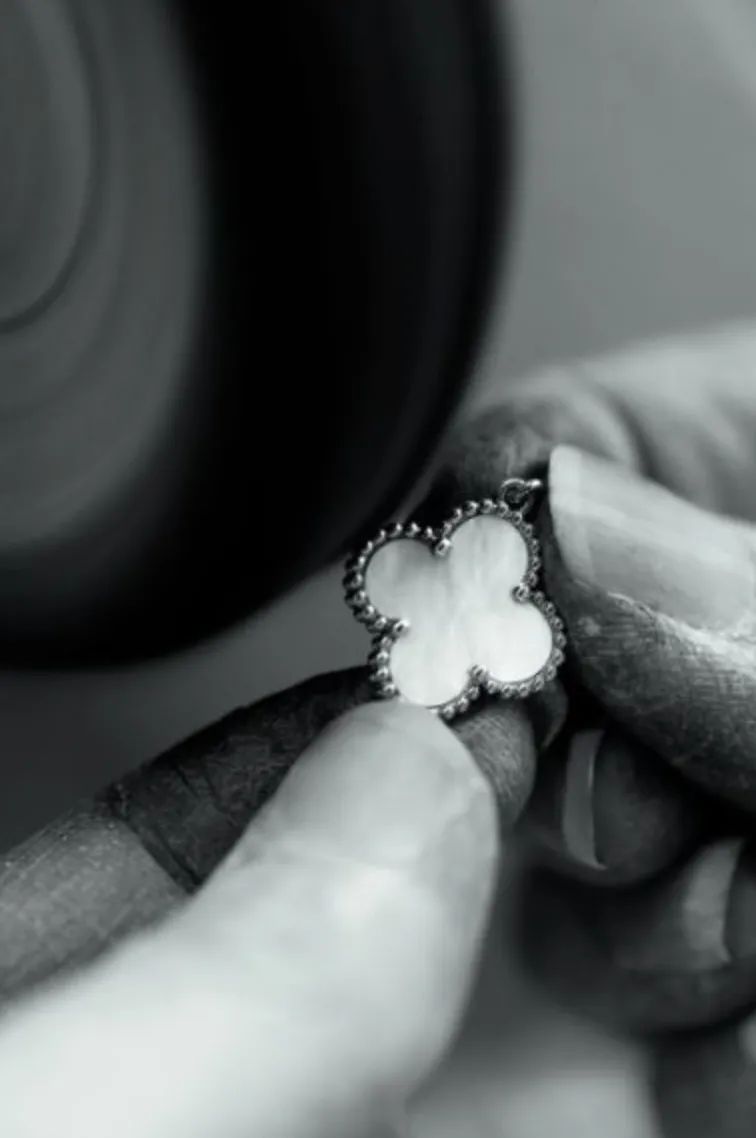 那些高仿的大牌,高仿大牌背后的危机