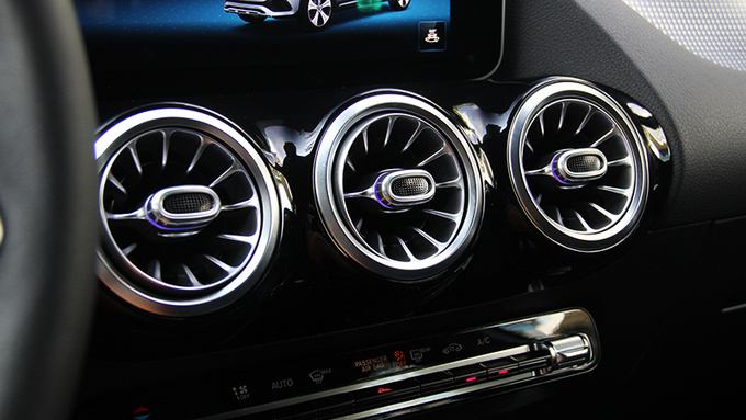 奔驰gla200排量多大,奔驰gla2004matic