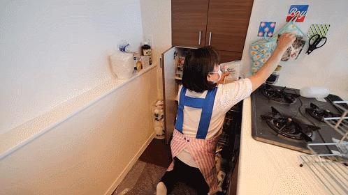 “变态”到极致的日本人，连搬家都不放过，网友拍下全过程！