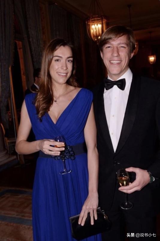 生育2子，王室灰姑娘穿不住水晶鞋，扫地出门后前夫喜迎同款新人