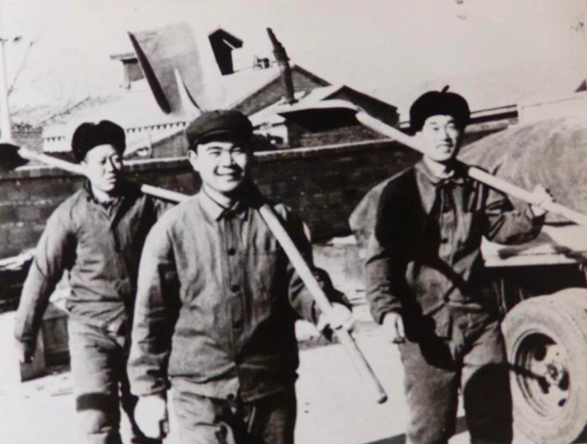 中国人每天排粪便多少吨,中国人每天能排多少粪便