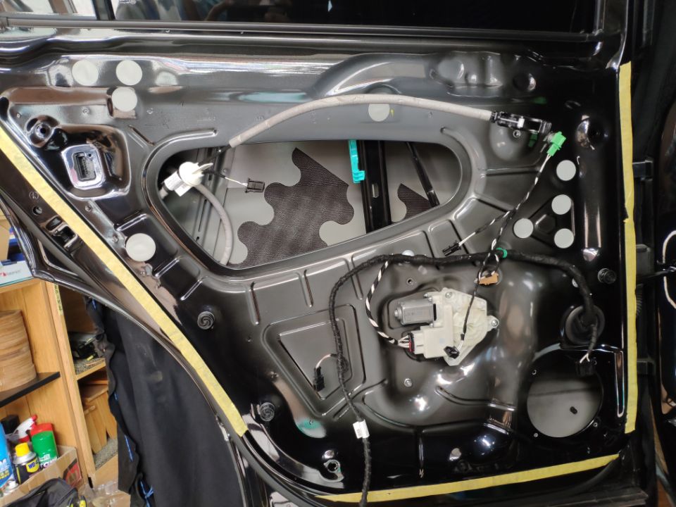 汽车音响怎样才算好音质?大众途观改装丹拿236四十周年喇叭