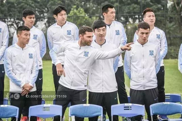 中超定妆照花絮|C位扎哈维，红妆托西奇