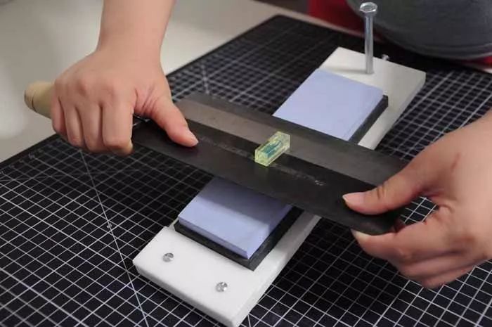 什么菜刀最硬最锋利削铁如泥,什么菜刀硬又锋利