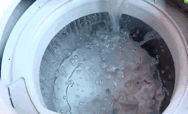 清洗洗衣机脏污排不出去怎么办,小天鹅洗衣机如何不拆清洗脏污