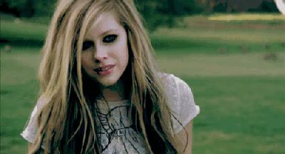 中国对艾薇儿的态度,艾薇儿非主流鼻祖