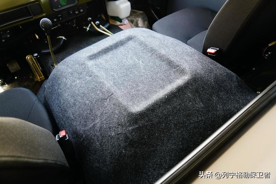 综合研判苏军UAZ-452型1吨级越野指挥车技战术（1）