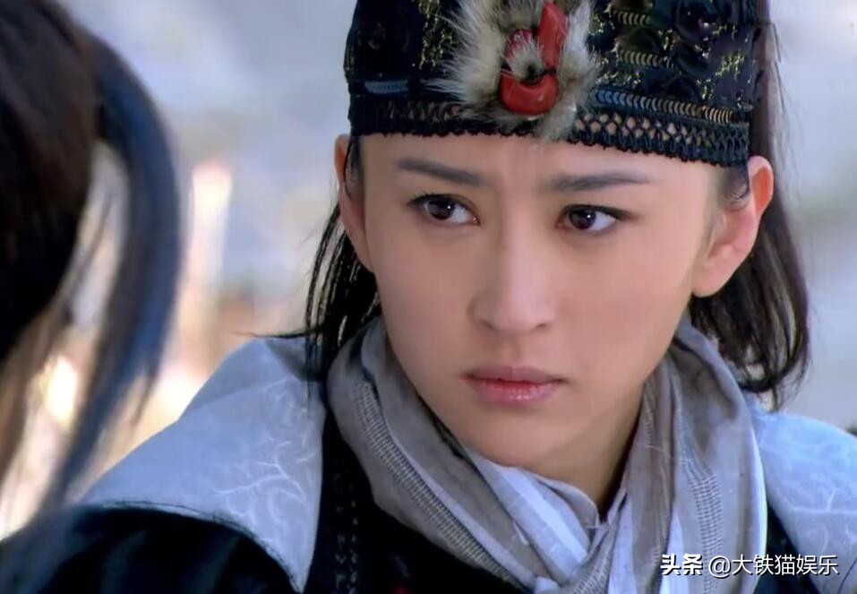 这4位女星太难了！被一位女配艳压不算啥，个个女配都吊打才尴尬