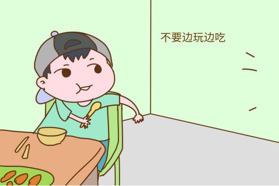 宝宝总是要人喂饭,宝宝总要追着喂饭怎么办