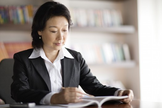 遇到强势的婆婆啥都管怎么解决,遇到强势的婆婆该如何应对