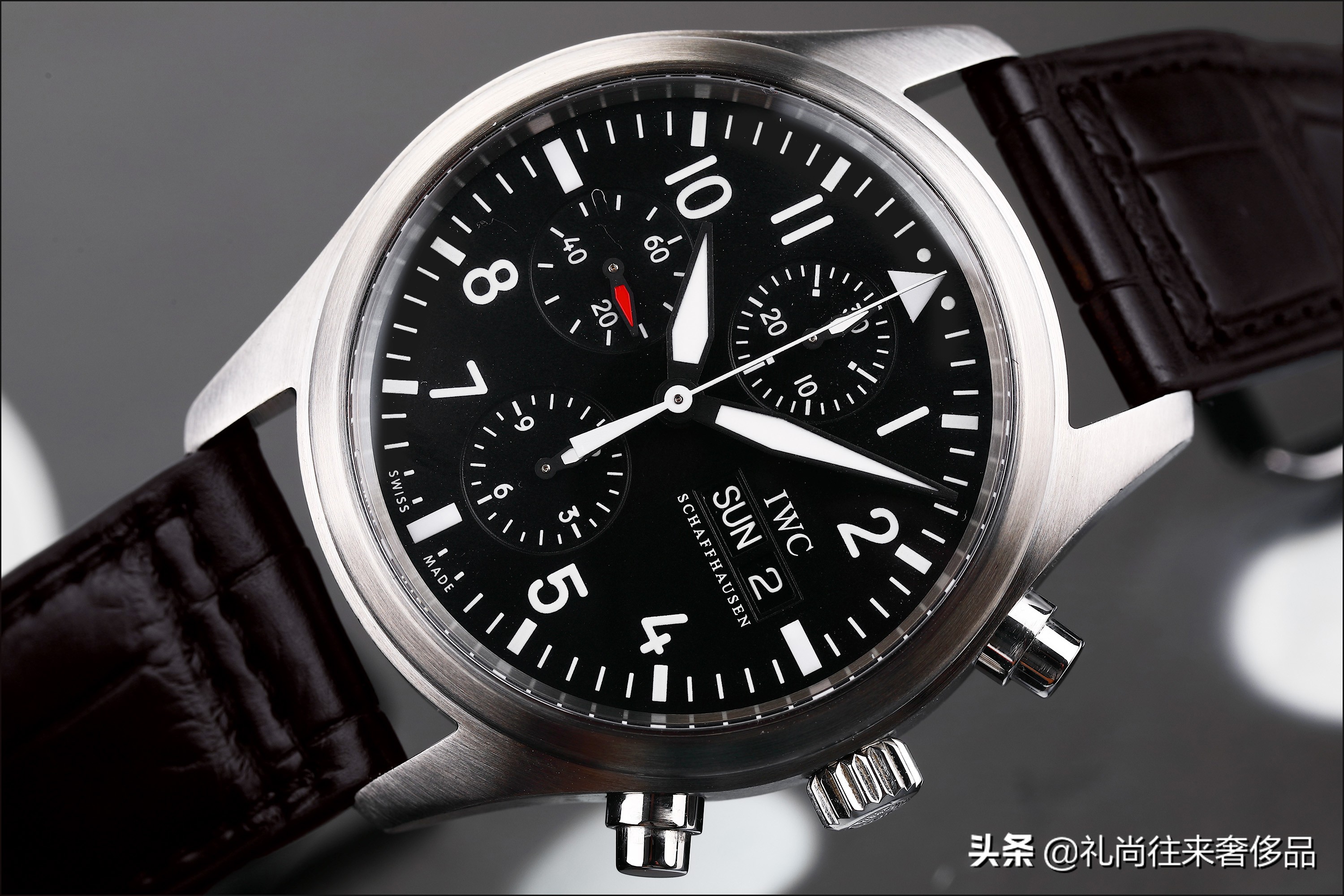 腕表搭配不输千元机械腕表,3万左右日常通勤腕表