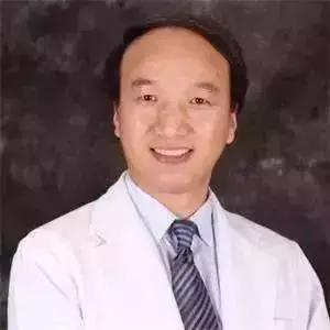 据说这个动作很帅很多人爱，但会影响男性生殖健康，真的吗？