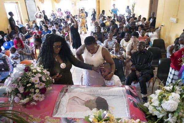 一把美国枪连犯9起谋杀案,成牙买加头号通缉犯,谁来管管美国枪