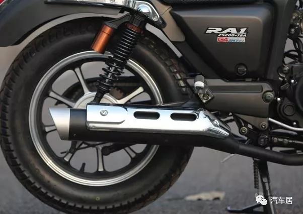 这款车售价8980元，搭配电喷动力，国产摩旅巡航太子，续航500km