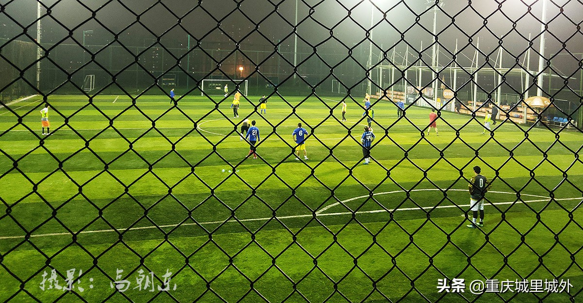 平顶山体育公园晚上好玩吗,夜间开放的体育公园