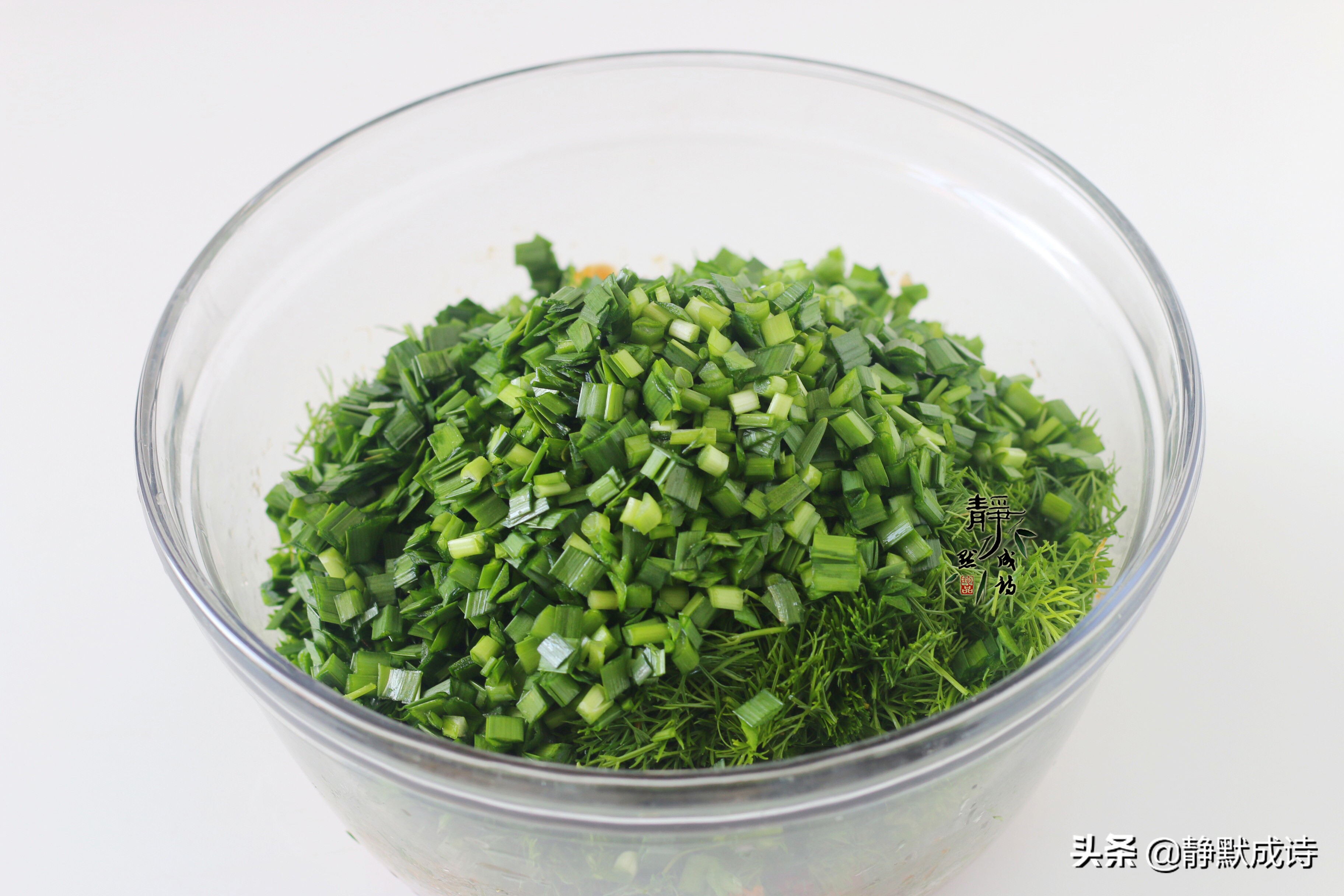 春天啥菜包饺子好吃,此菜软糯q弹