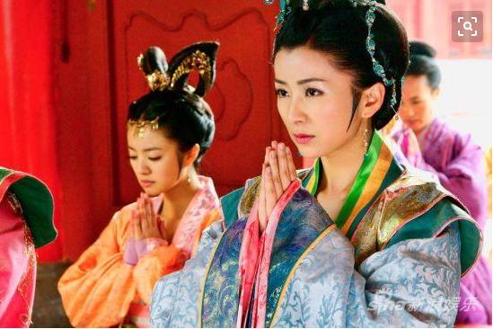 万贞儿迷惑宪宗,万贞儿与明宪宗的情缘