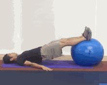 久坐后大腿肌肉酸疼使不上劲,久坐了腿部肌肉酸痛