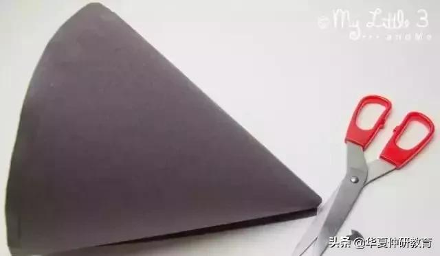 幼儿园元旦手工制作：鞭炮灯笼卡纸舞龙