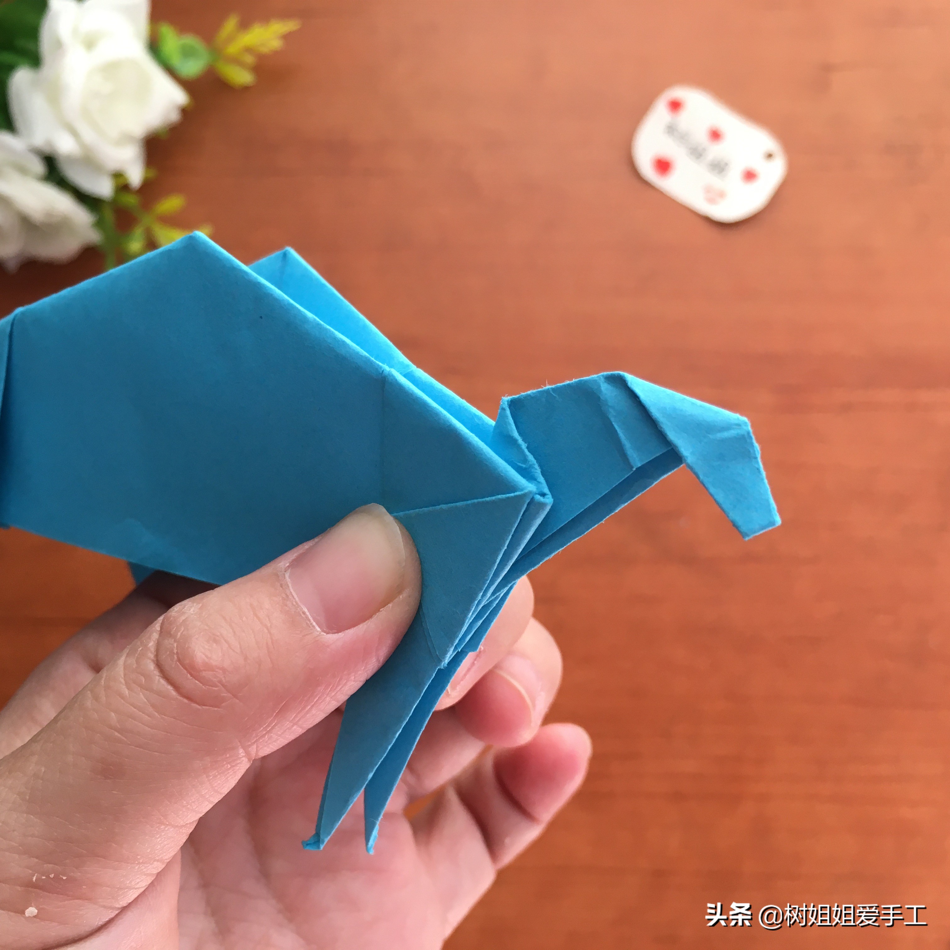 动物折纸镰刀龙教程,折可以张嘴的恐龙