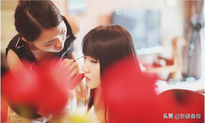 接亲游戏小攻略让你的婚礼更有趣,新郎接亲堵门游戏大全