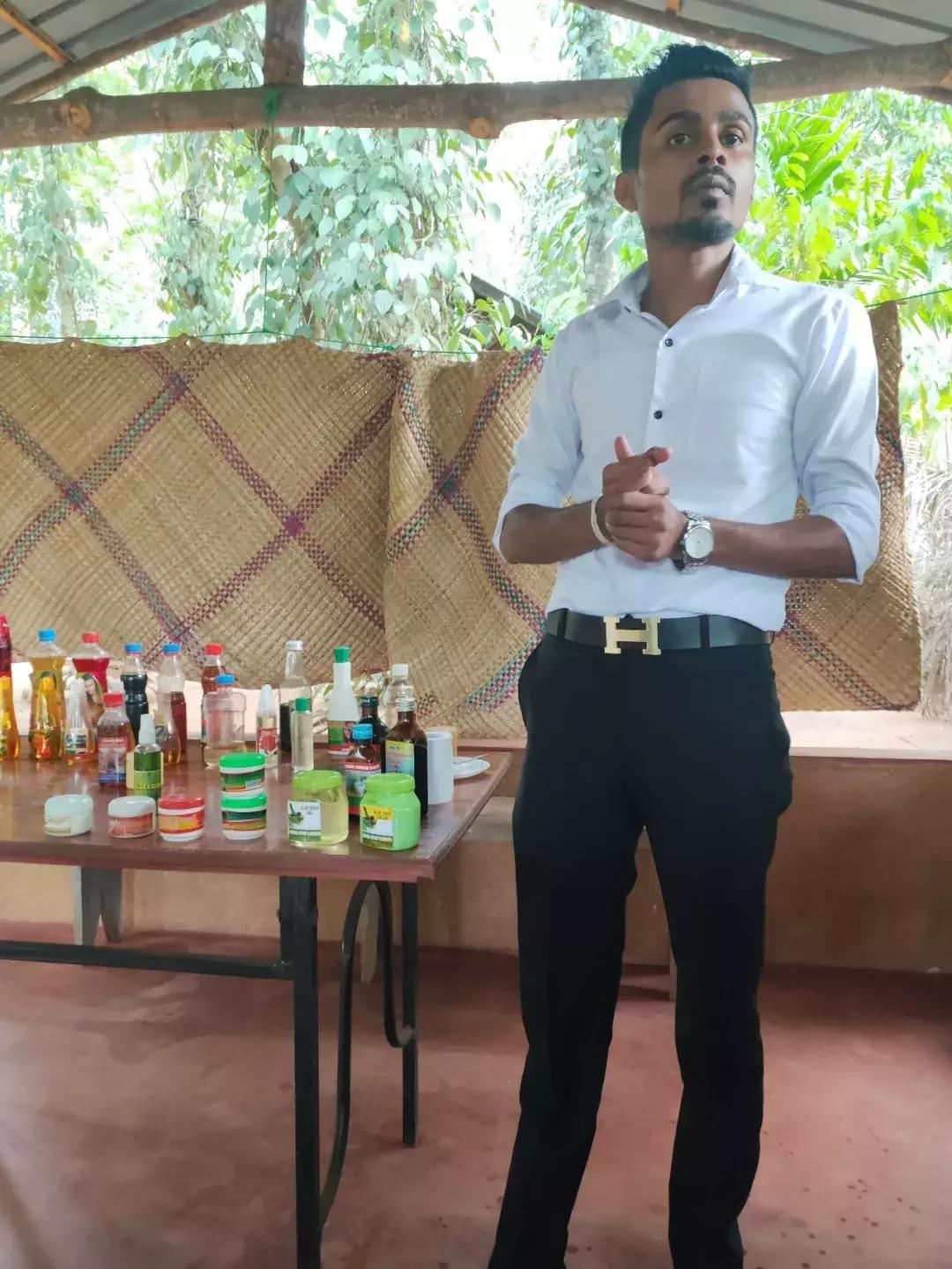 一生必去一次的神奇国度，榴莲白菜价，还有千与千寻里的海上火车