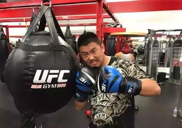 咏春vs太极雷雷,太极雷雷vs咏春余昌华