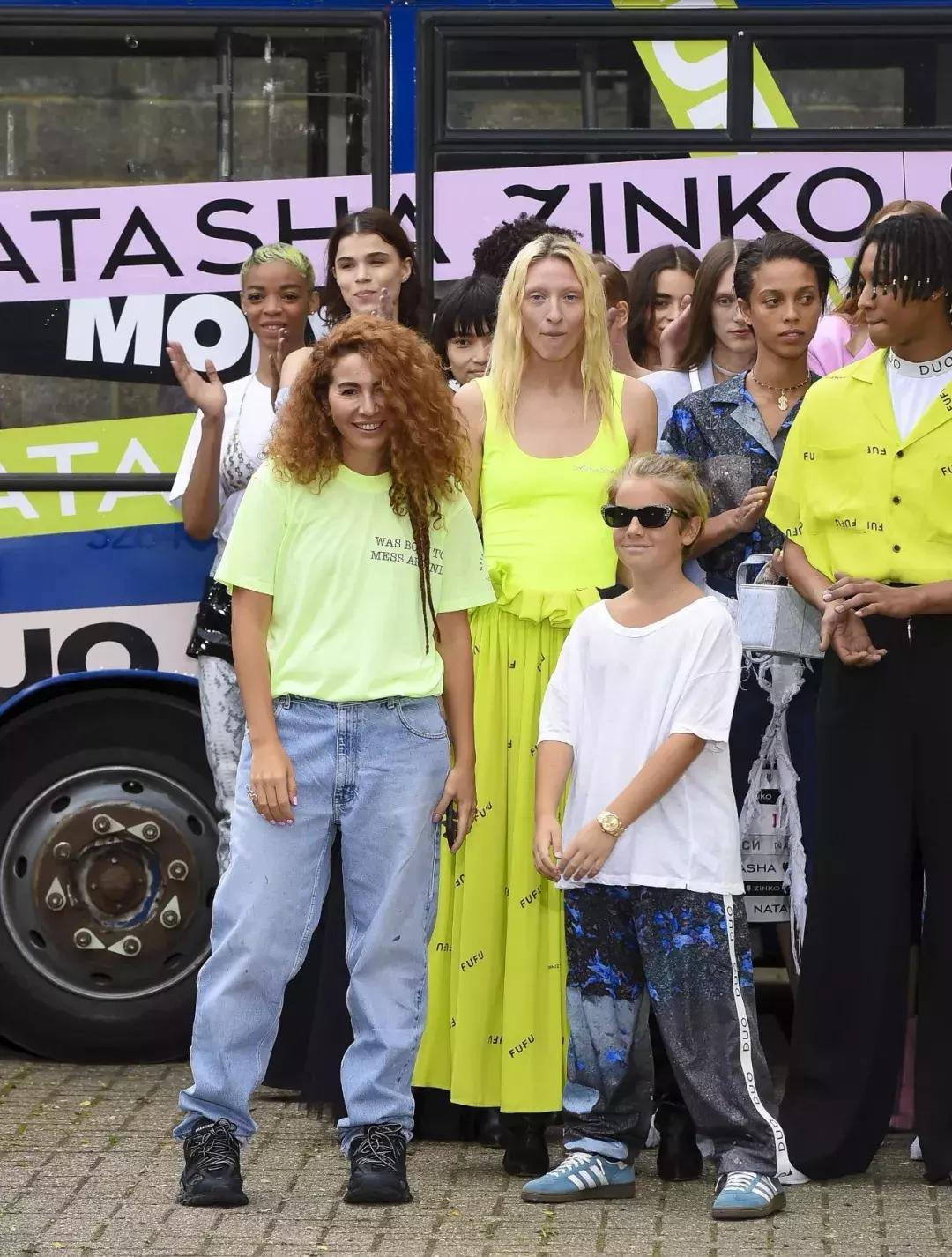 ins最火的“潮童”|5岁迷倒众生，10岁创立个人潮牌....