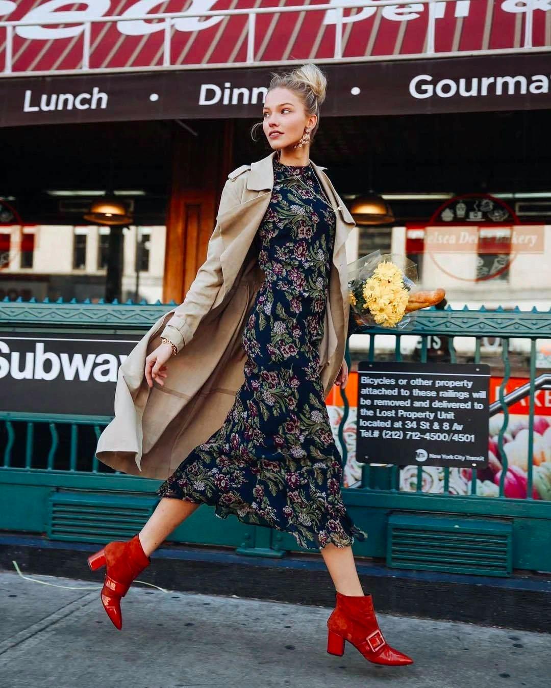 碎花裙与秋天更搭,碎花裙穿搭的正确模式穿出高级感