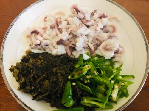 炒墨鱼怎么炒好吃又简单,怎么炒墨鱼干好吃又简单窍门