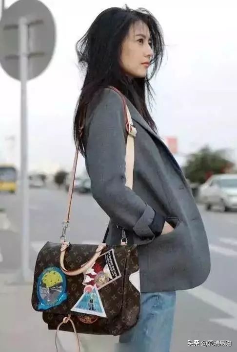 lv老花包大热门,lv黑色老花和棕色老花哪个保值