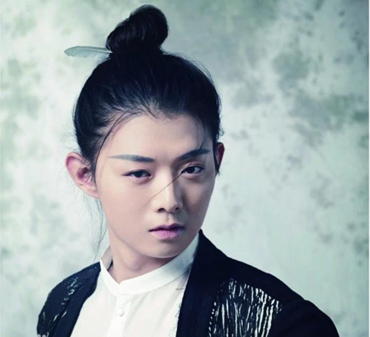 霍尊,连裤袜和番茄