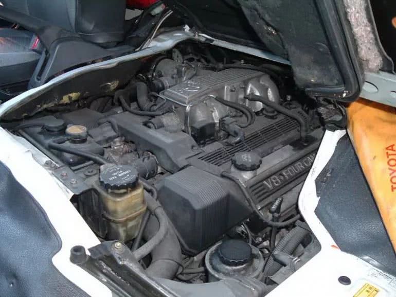 摇滚牛头—9款丰田怪车拾趣