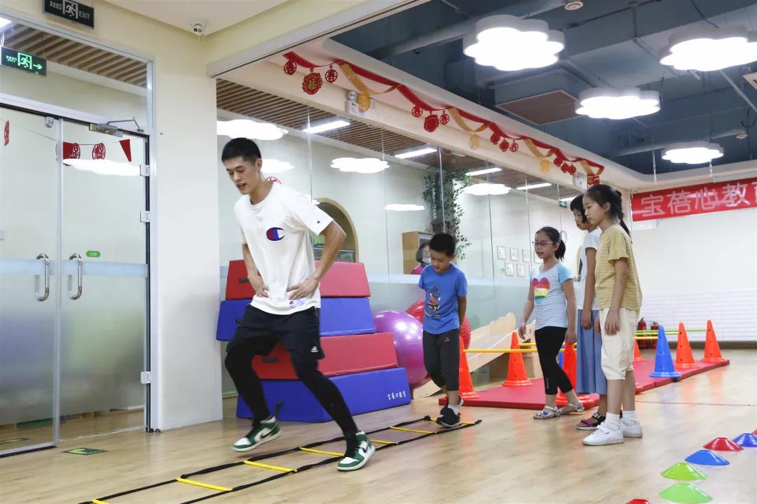 留学生的暑假生活,留学生暑期生活