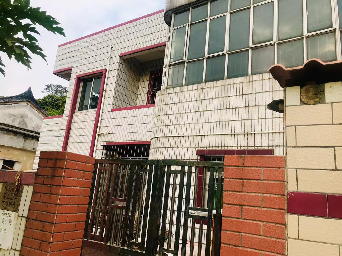 深圳观澜版画村的位置,观澜版画村还是版画基地