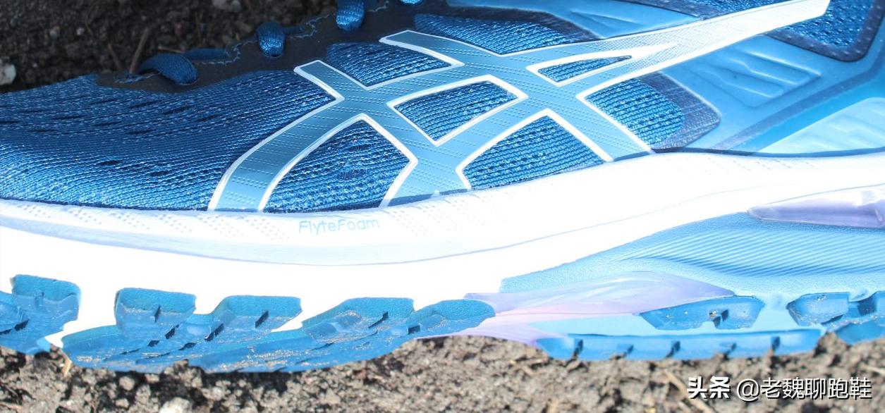 亚瑟士与美津浓40码,亚瑟士美津浓是一个级别的吗