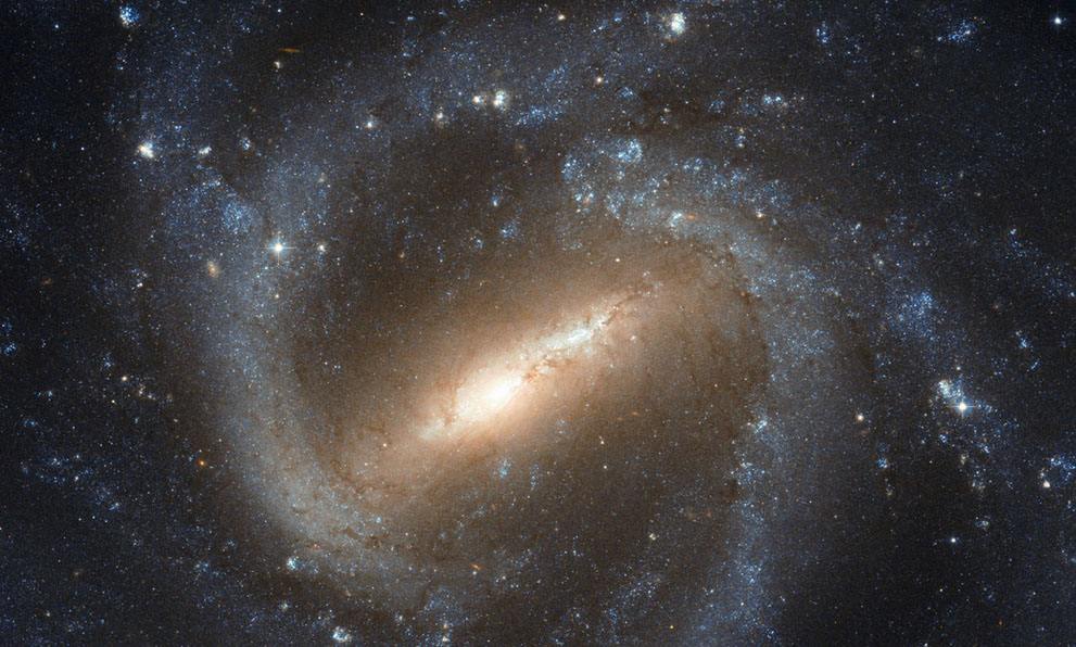 宇宙所有星系的星系团,螺旋星系和椭圆星系是天体系统吗