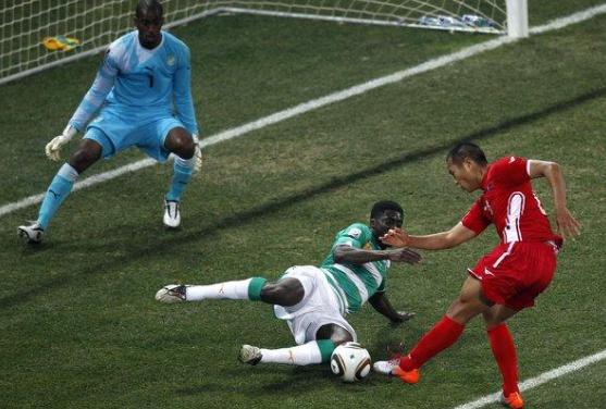 世界杯“一哭成名”的朝鲜国脚,迎娶肤白貌美空姐,如今只想造人