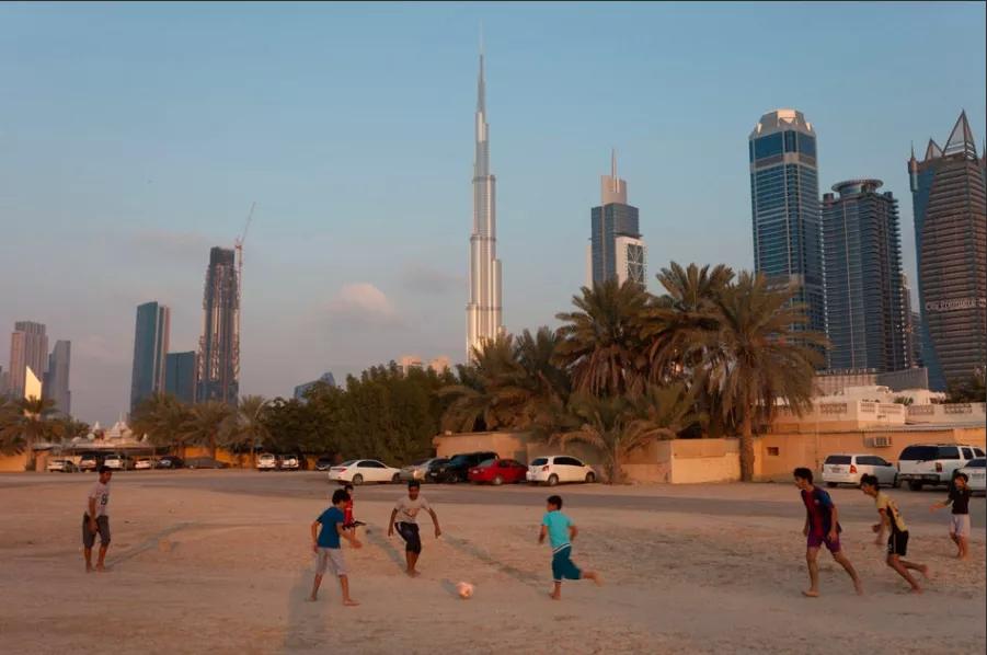 缁嗘暟閭ｄ簺浣忚豹瀹呯殑鏄庢槦 (鏄庢槦浣忚豹瀹呭叾瀹炰粬浠綇寰楀緢瀵掗吀)