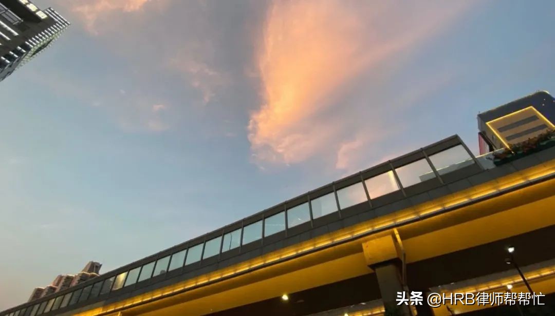 男子带老婆去杭州抢房,男子带老婆去杭州买房签完121万