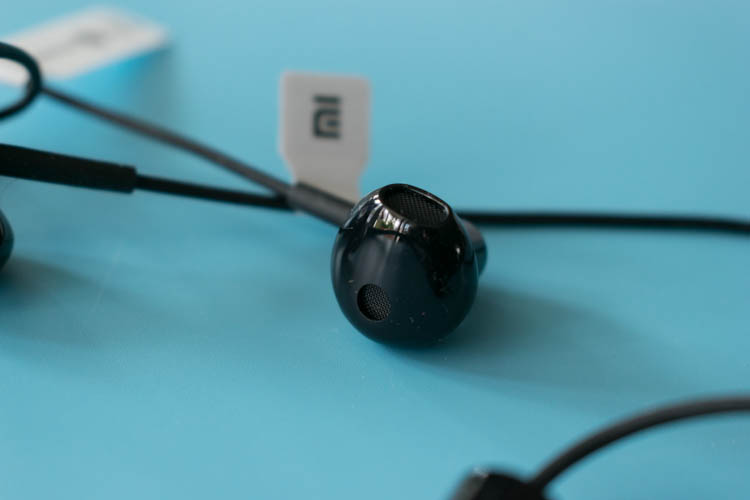 小米青春版耳机如何？是否还是最佳性价比？终于有机会实测了一下